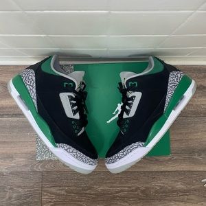 Jordan 3 “ Pine Green “